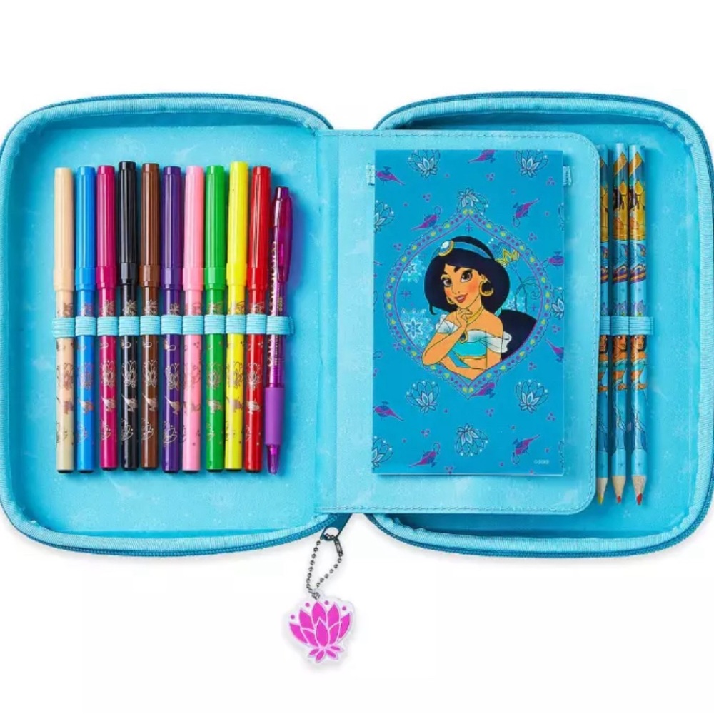 NWT DISNEY ALADDIN ZIP UP STATIONARY KIT 30 PIECES WITH CASE BACK TO SCH… - Picture 2 of 9